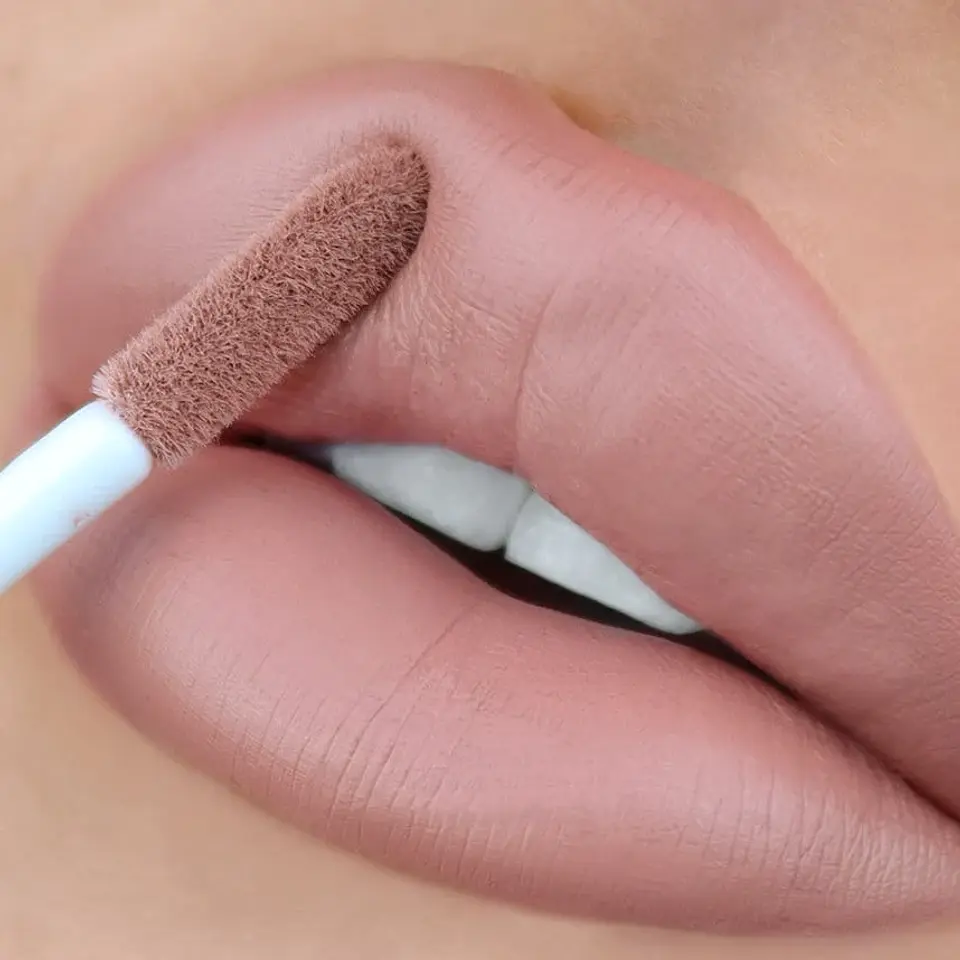 The Low Key Lip Set 8