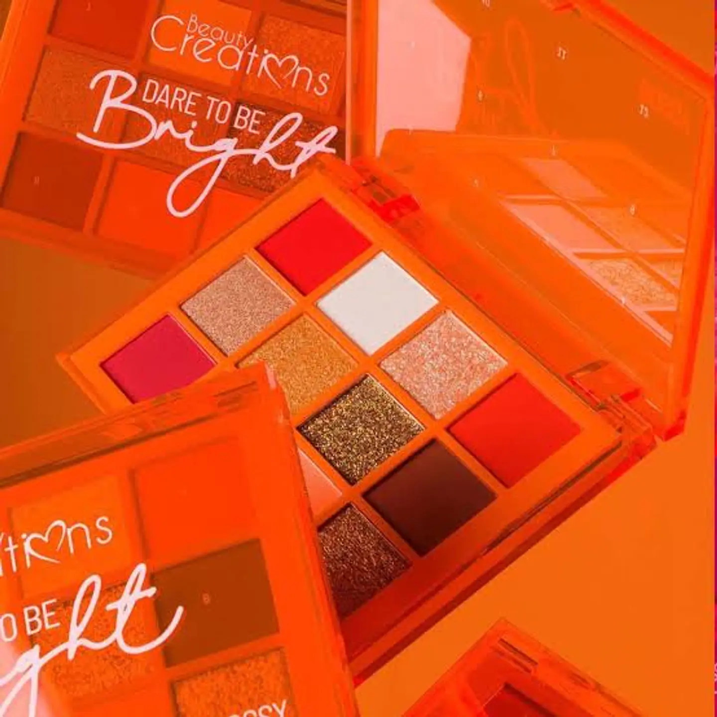 Dare To Be Bright - BOSSY Eyeshadow Palette 1