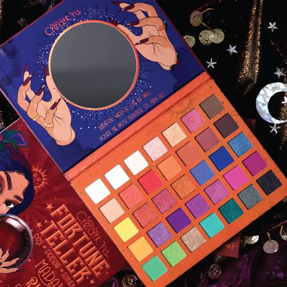 Fortune Teller Madame Ruby Eyeshadow Palette 2