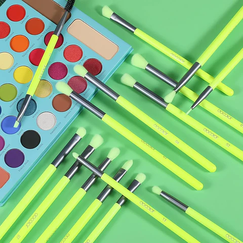 Neon Green 15 Pieces Eye Brush Set