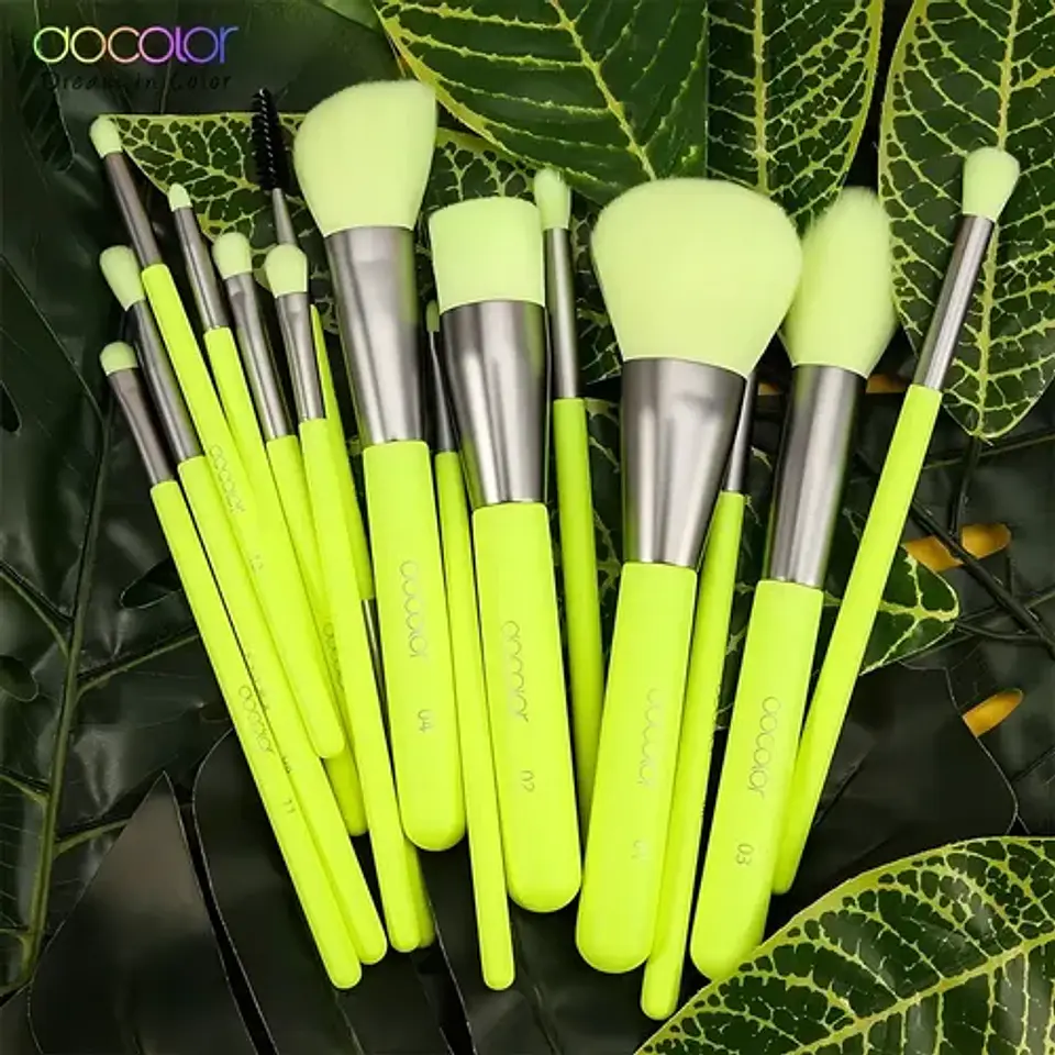 Neon Green – 15 Pieces Makeup Brush Set 2