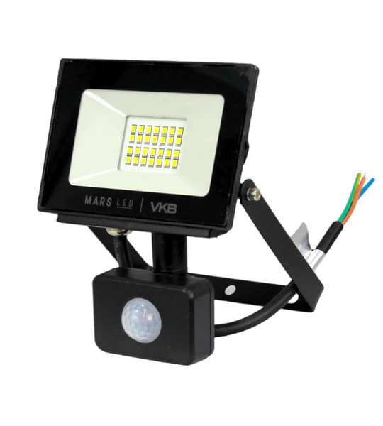 REFLECTOR LED 30W CON SENSOR VERLUX NEGRO 6500K