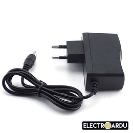 Adaptador Voltaje 12v 1A