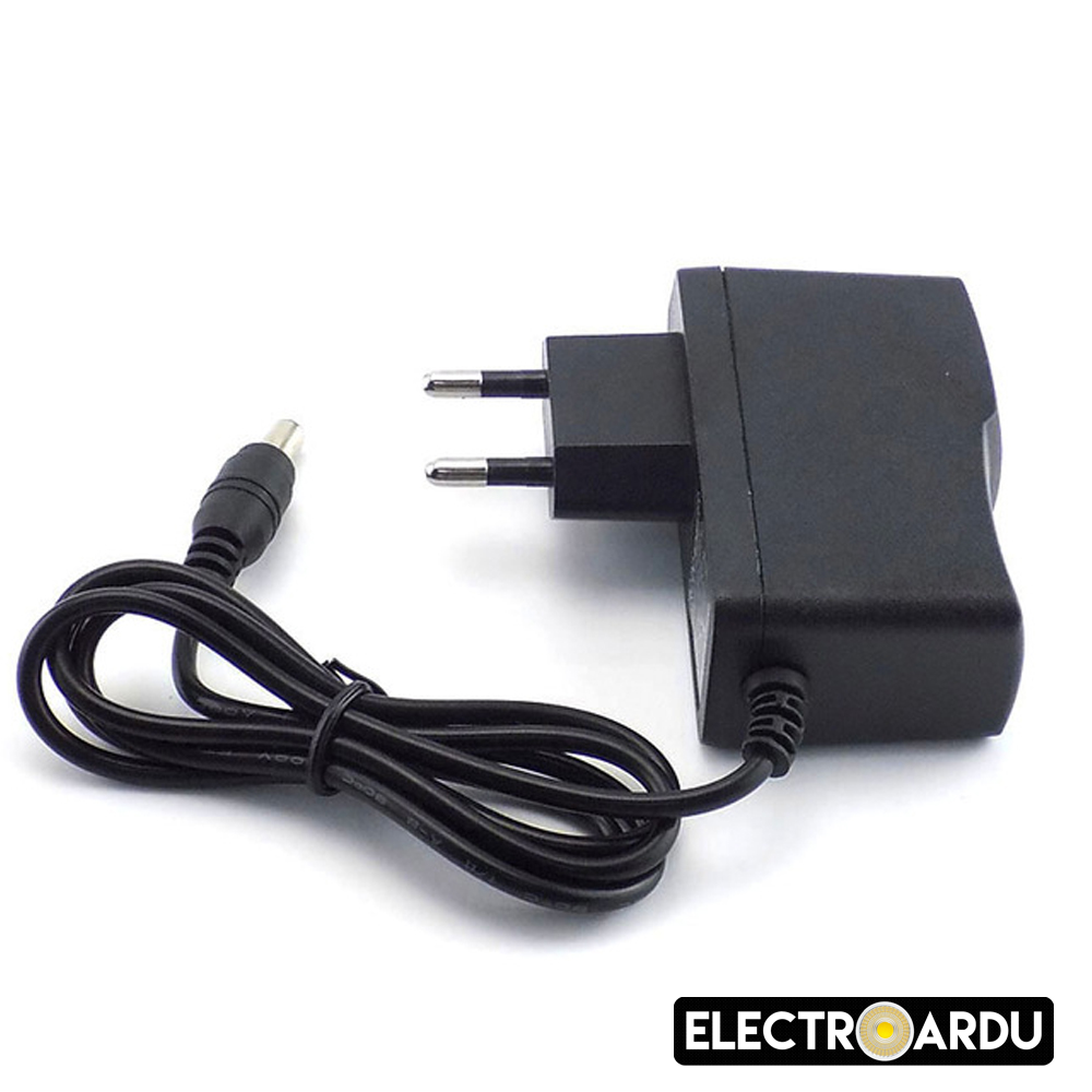 Adaptador de corriente 12V 1A Plug 5.5 x 2.5 mm