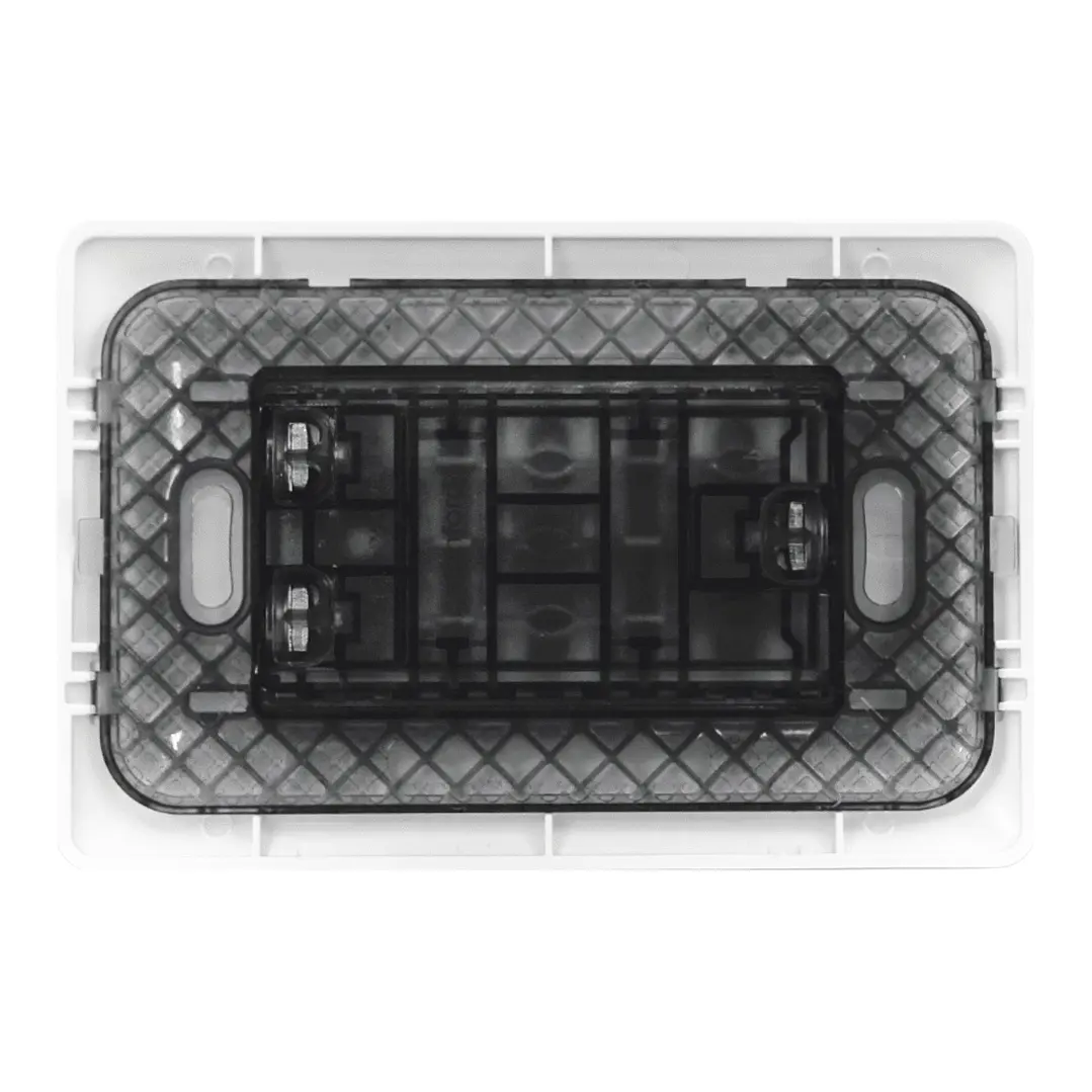 Enchufe Triple 10A 250V Puenteado Blanco Stanford 2928 2