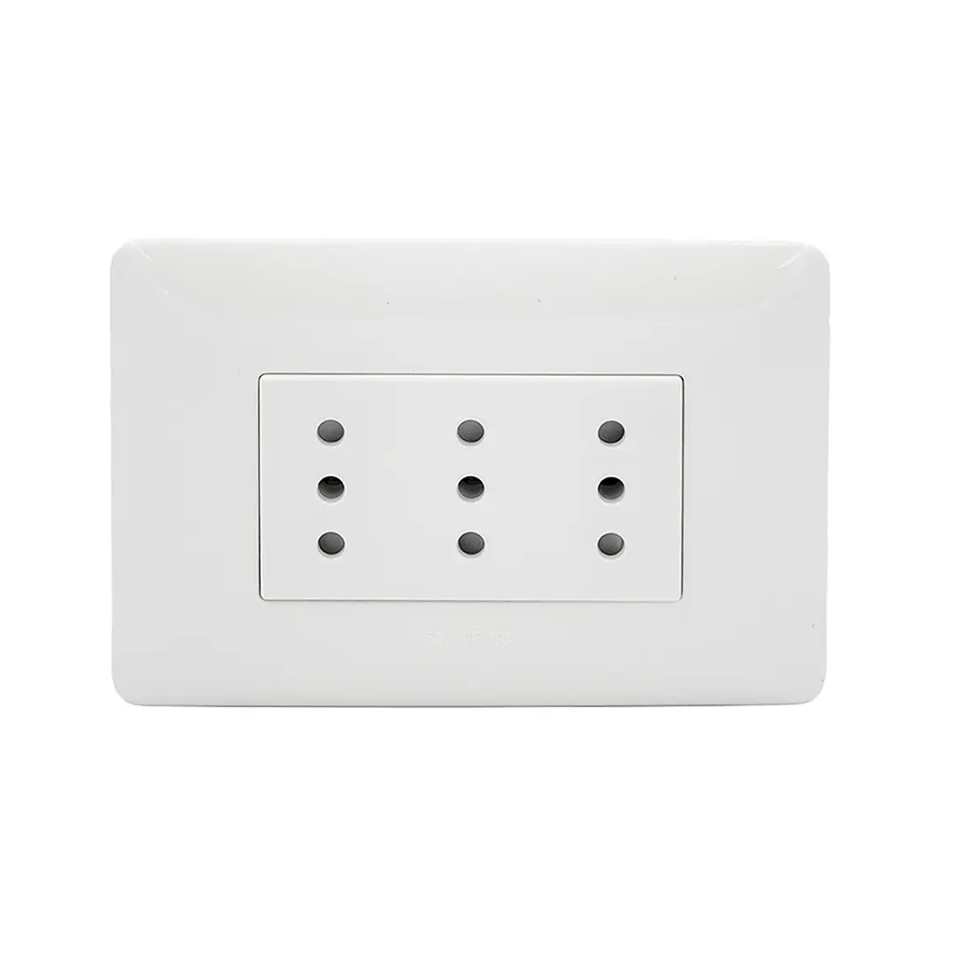 Enchufe Triple 10A 250V Puenteado Blanco Stanford 2928 1