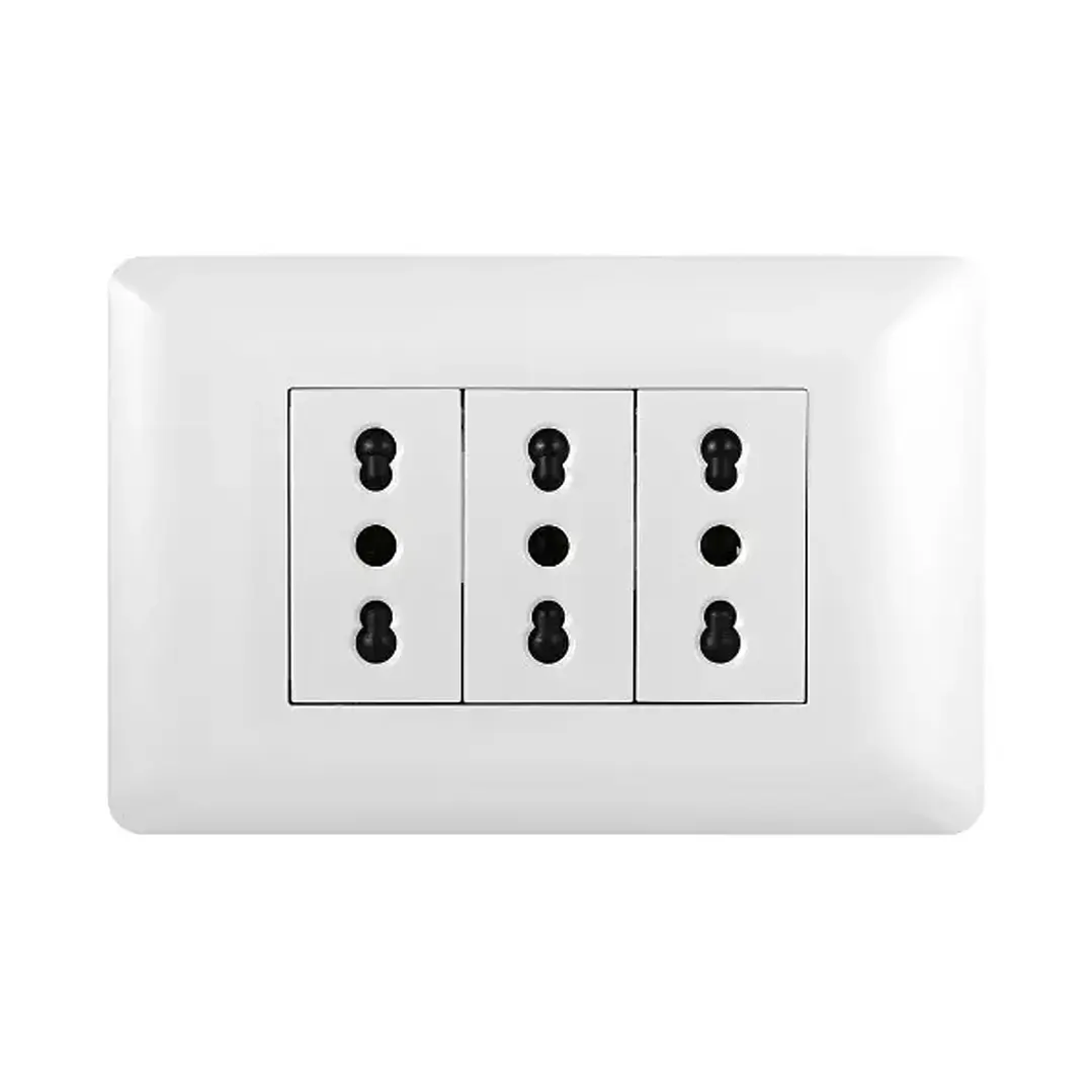 Enchufe Triple 10/16A 250V Blanco Stanford 2926 1