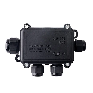 Caja Estanca de Conexión 1x3 Negra IP68