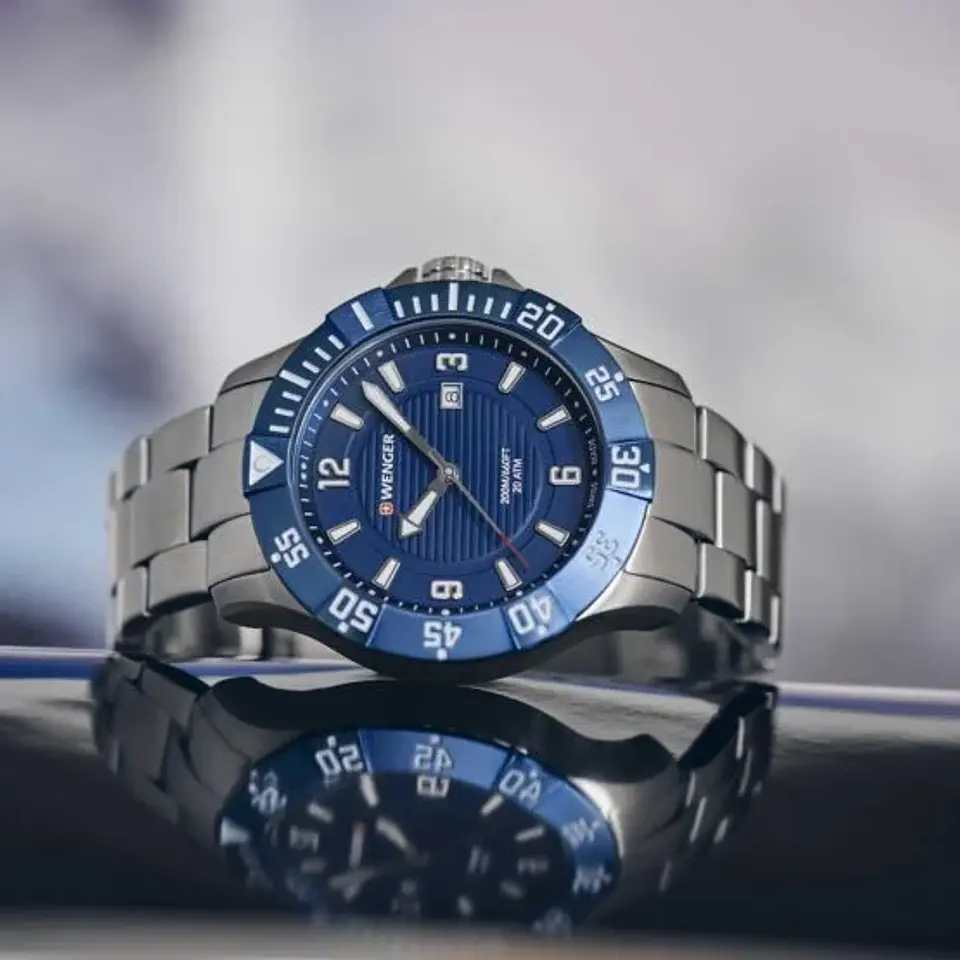 Reloj Wenger Seaforce 43mm Correa Acero - ElectroMundo. 6