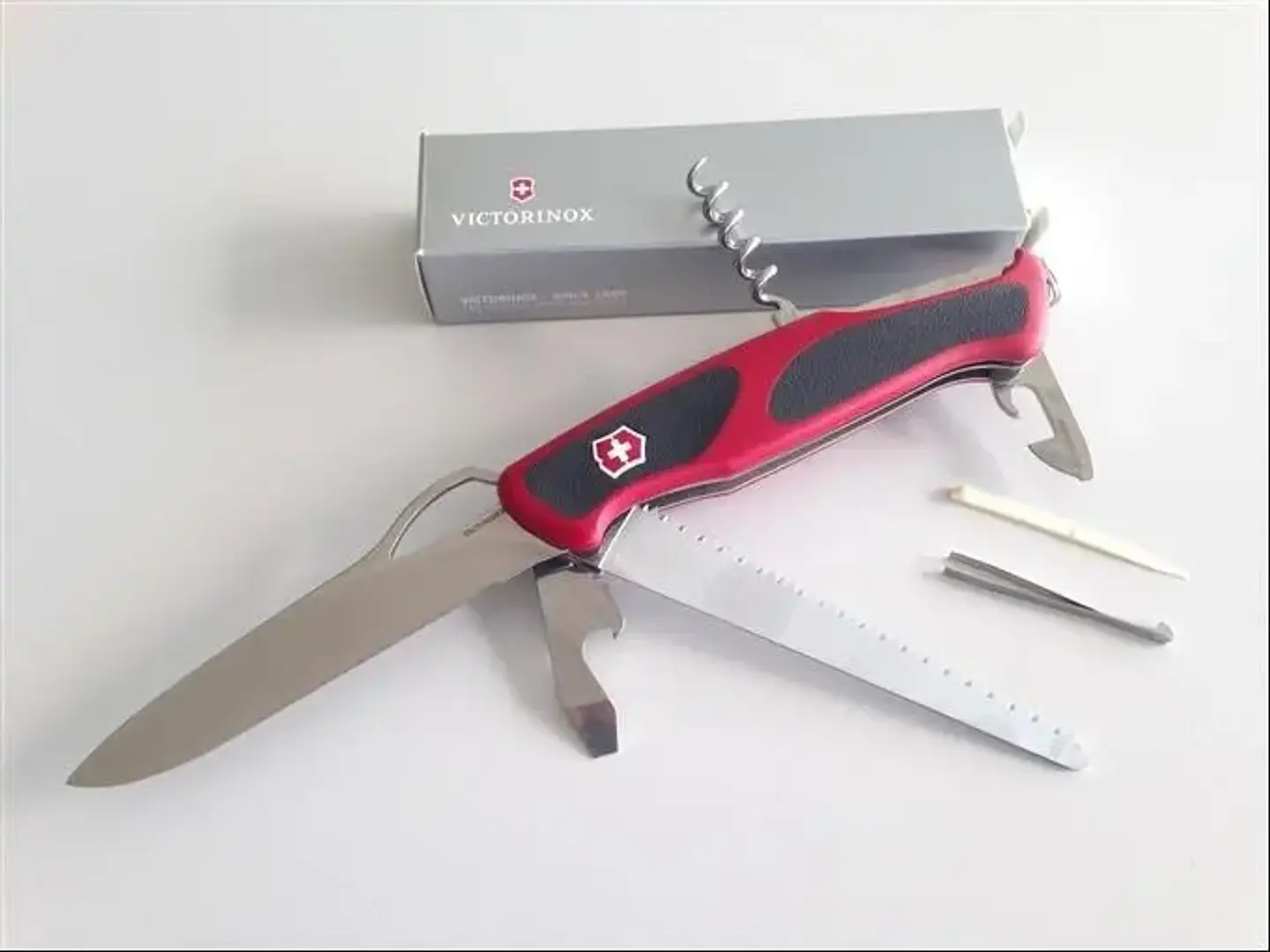 Navaja Victorinox Ranger Grip 79 Rojo/Negro 4