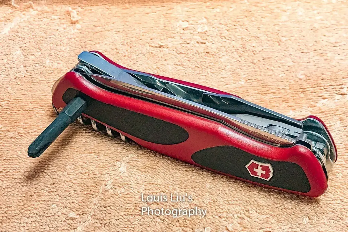 Navaja Victorinox Ranger Grip 174 Handyman color Rojo/Negro 6