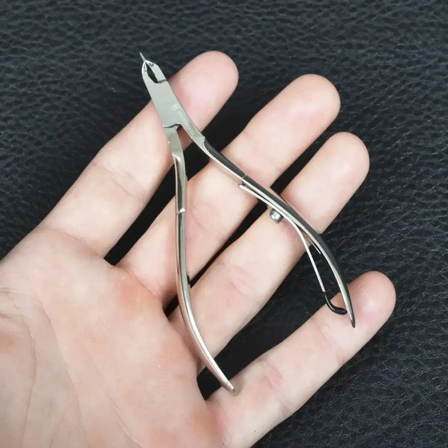 Alicate Victorinox Para Cutícula 10 Cms 4
