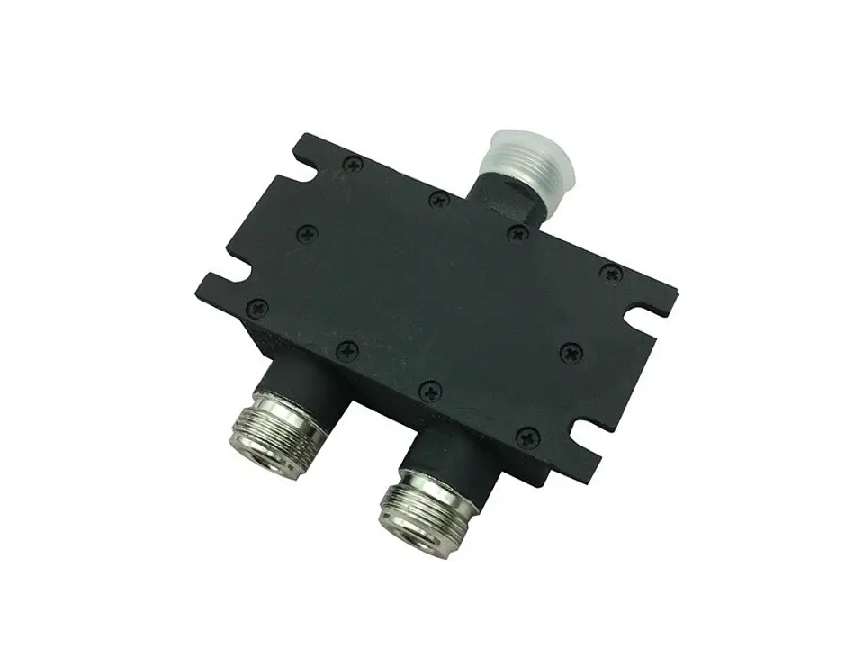 Divisor de potencia de 2 vías Splitter 700-2600 Mhz 2