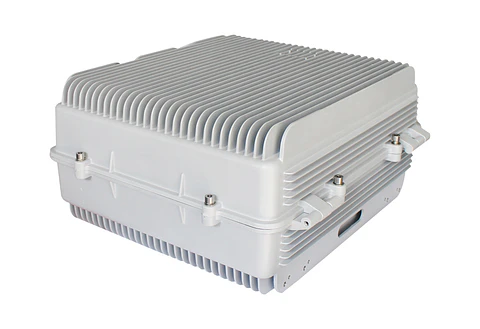 Amplificador de Señal Tres Bandas 3G y 4G 850mhz-1900mhz-1700mhz-2100mhz Alta Potencia 105dB 20w