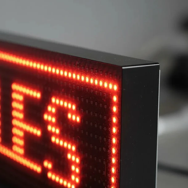 LETRERO LED GIGANTE DE 3 METROS X 56 X 10 CM  4