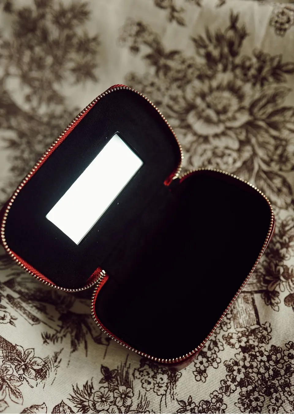 Necessaire de bolso Vino  2