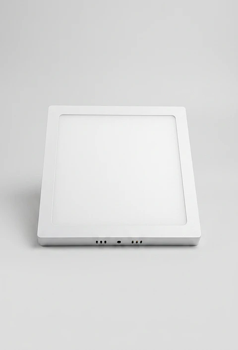 Foco sobrepuesto cuadrado 24W 3000K