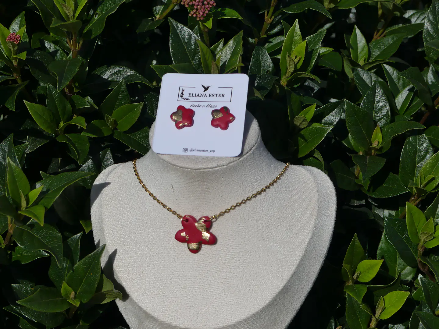 Conjunto Flor Carmesí Dorado 1