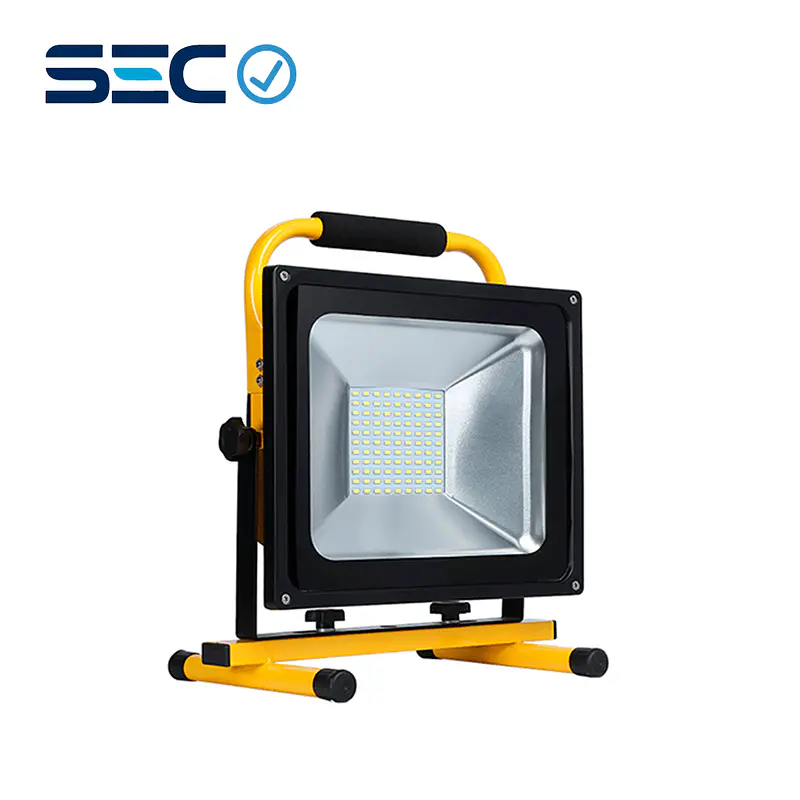 PROYECTOR LED DE EMERGENCIA RECARGABLE SMD 50W IP66 imagen 1