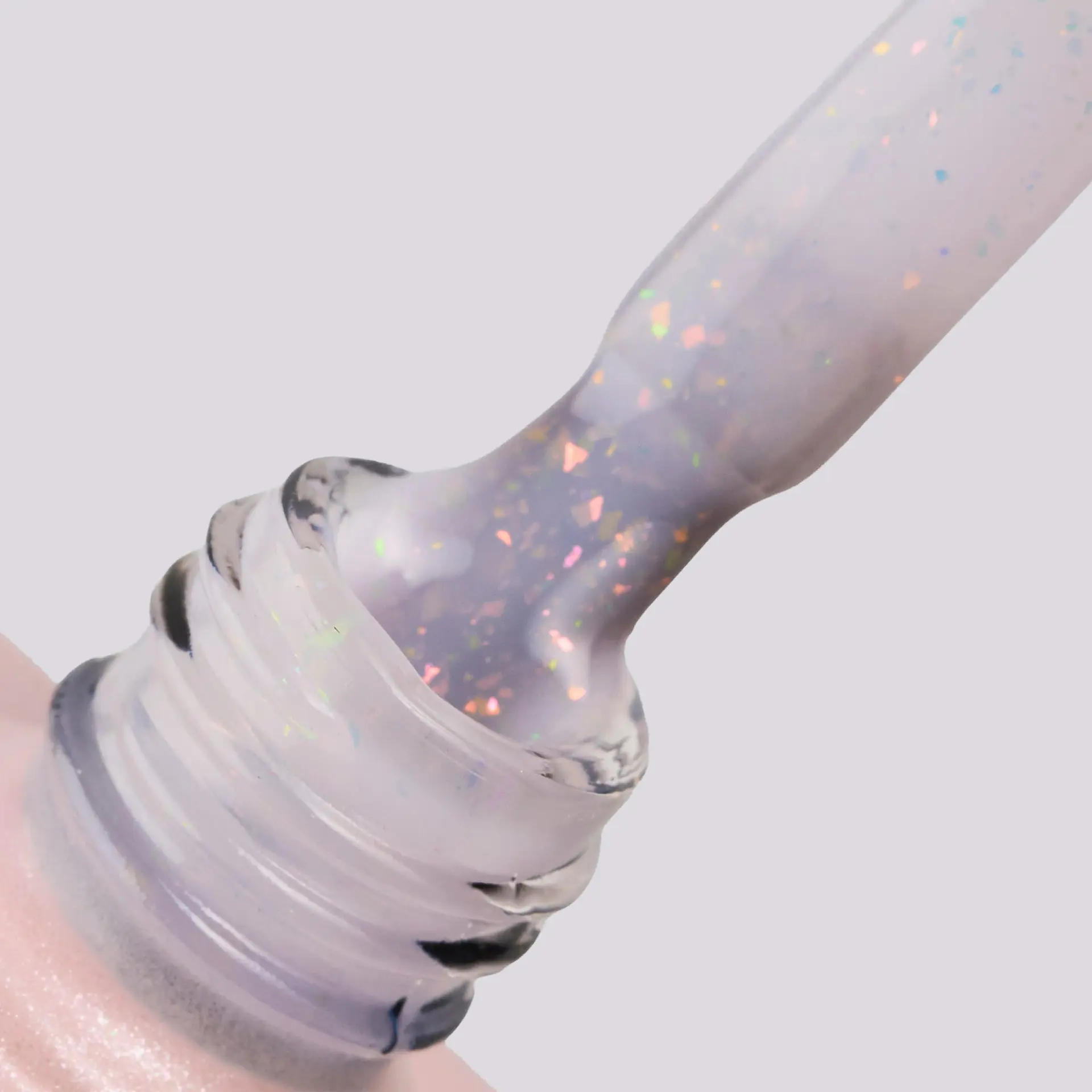 1025 1