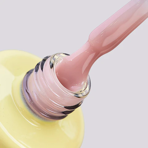 BASE STRONG COVER CREAM