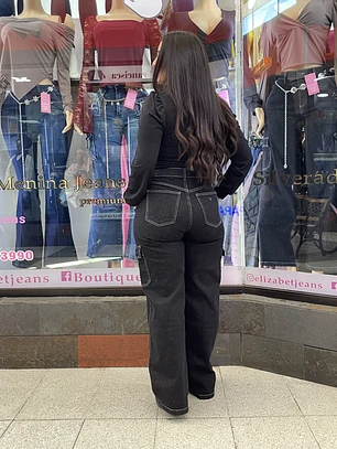 wide leg cargo negro 