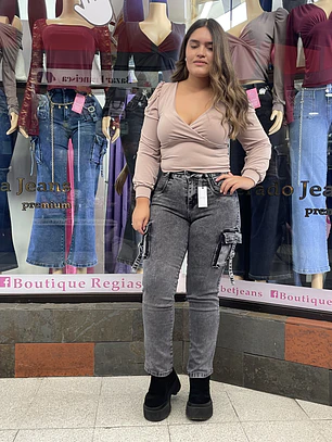 cargo recto gris nevado 