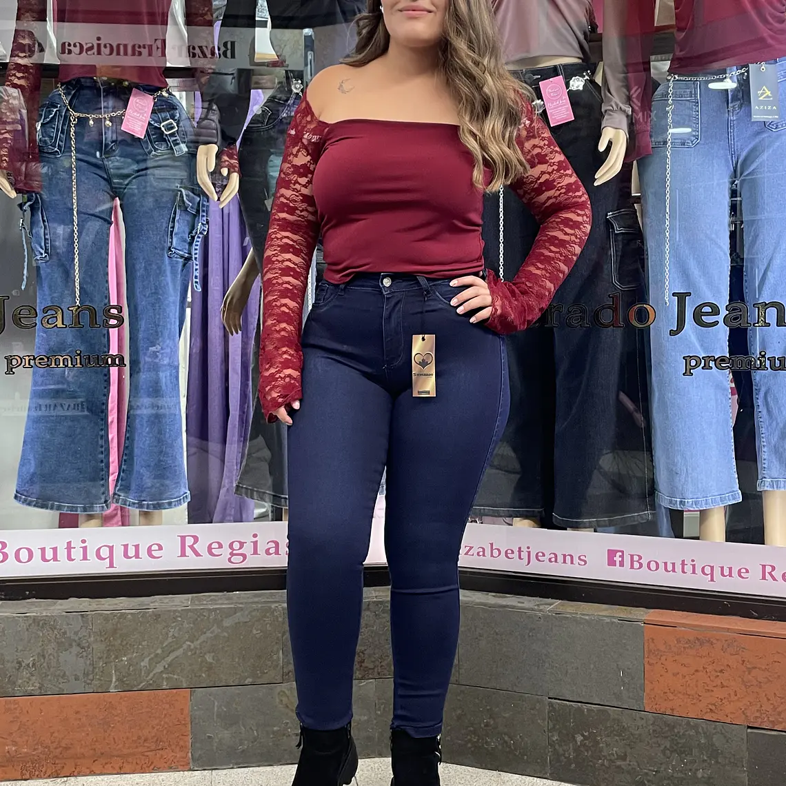 SKINNY AZUL INTENSO SUPER LEVANTA COLA  1