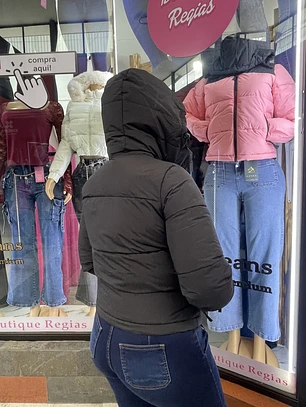 CASACA PUFA NEGRA CALENTITA 