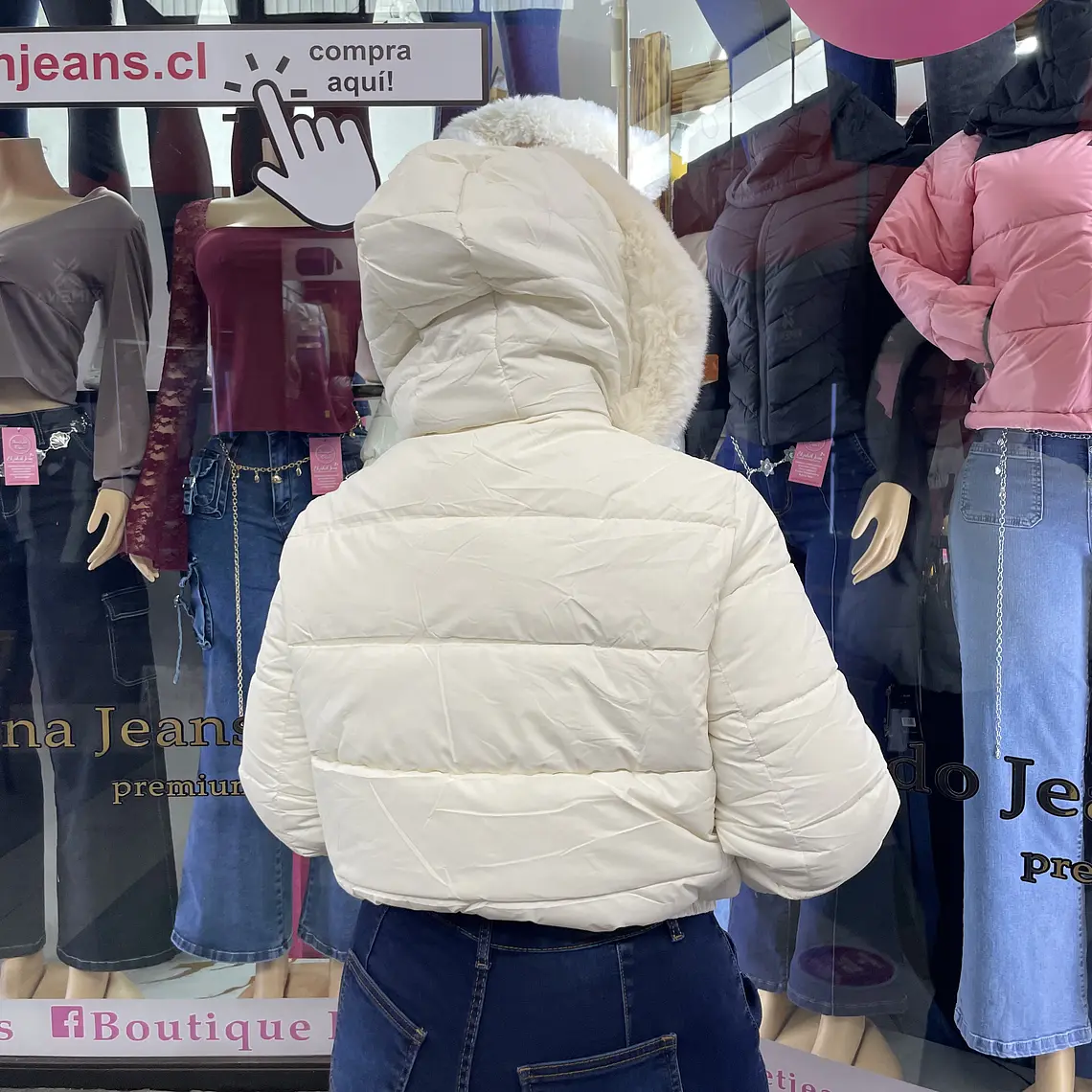 CASACA  BLANCA PUFA CON GORRITO PELUDITO  2