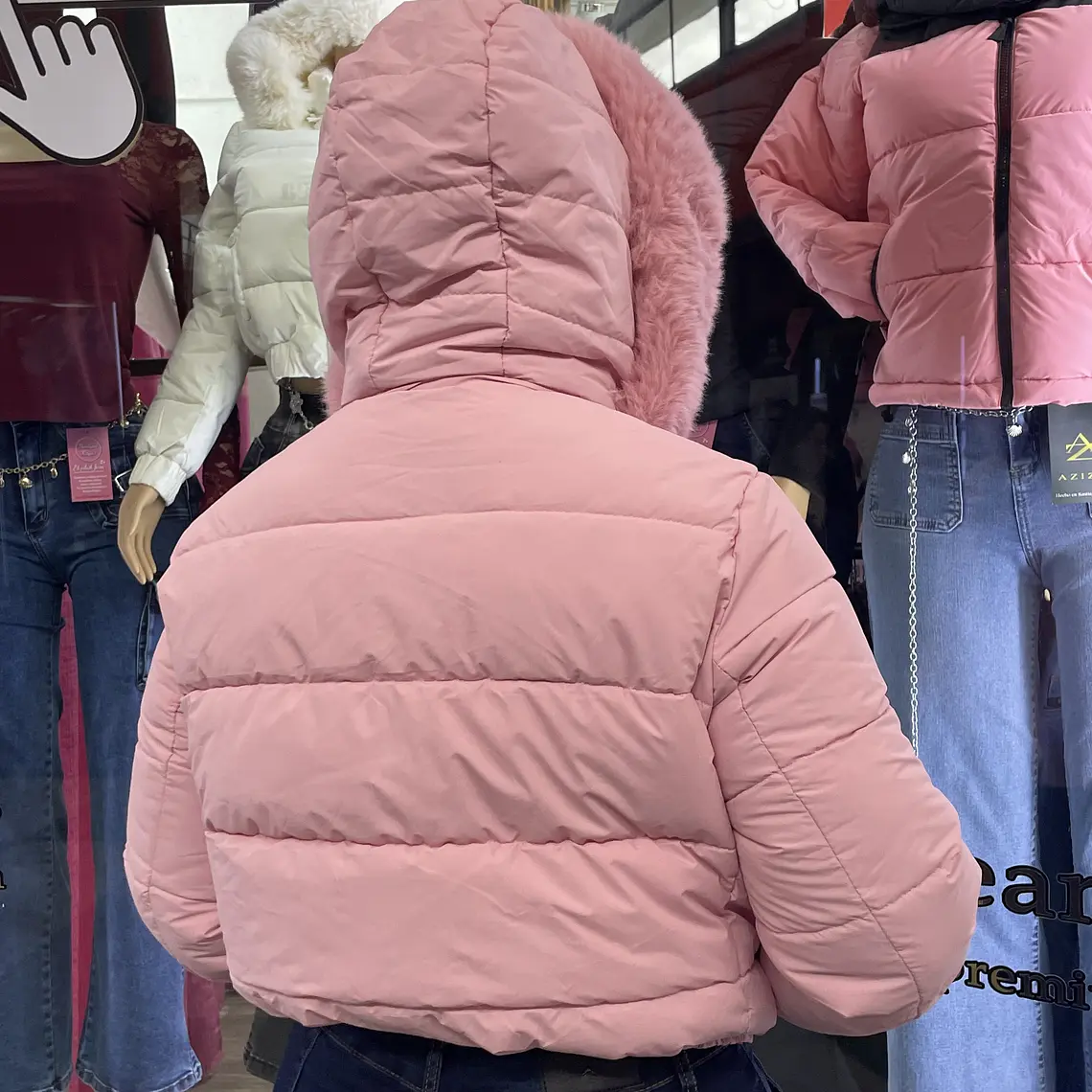 CASACA ROSADA GORRITO PELUDITO  2