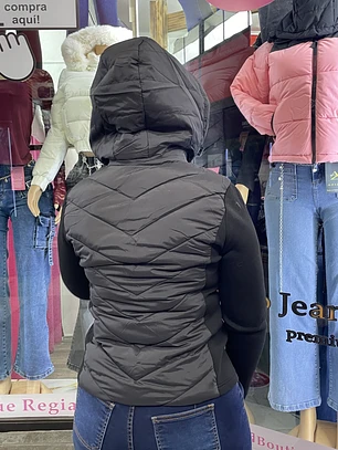 CASACA NEGRA  ESTILO ZARA 