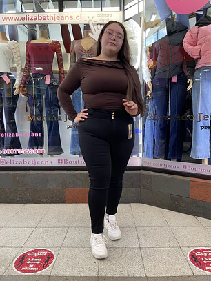 SKINNY JEANS NEGRO  PRETINA ANCHA 3 BOTONES 