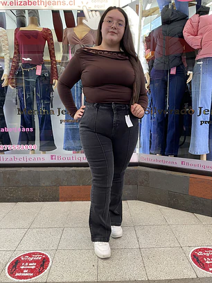 FLARE JEANS GRIS LINEA EXTRA LINDA 