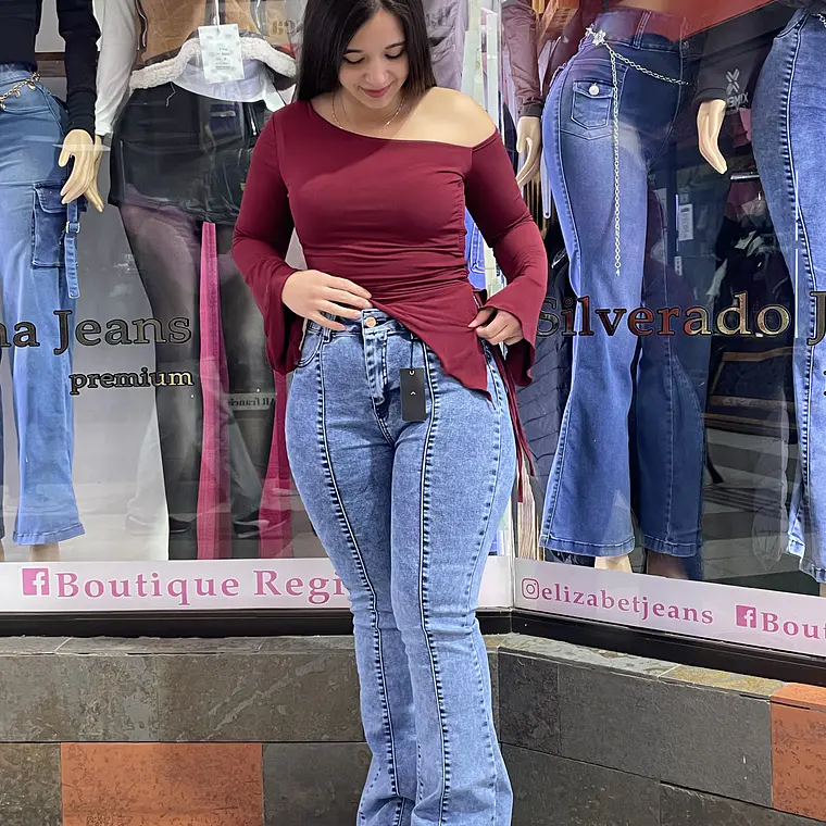 FLARE JEANS LINEA CELESTE NEVADO 1