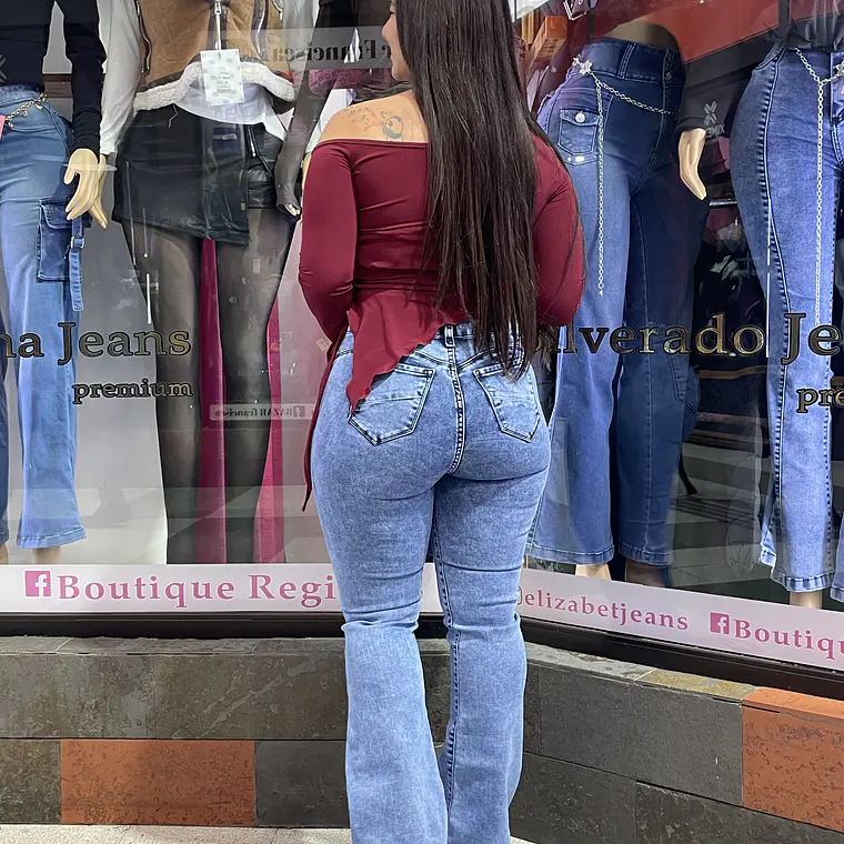 FLARE JEANS LINEA CELESTE NEVADO 2