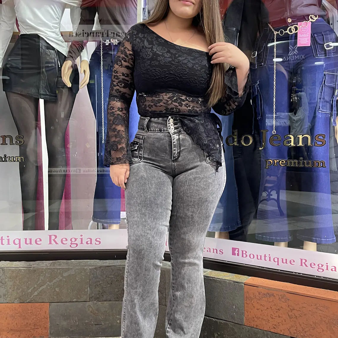 FLARE JEANS GRIS NEVADO TAPITAS PRETINA ANCHA  1