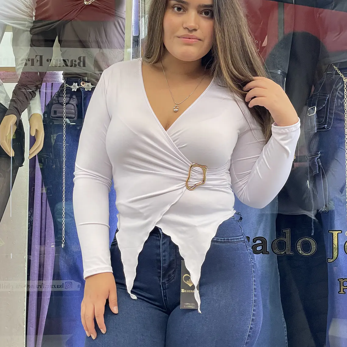 POLERA DOBLE PUNTA  SIMETRICA CON BROCHE  1