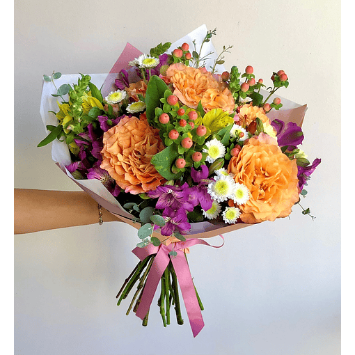 Ramos tamaño mediano de 25 varas de flores mixtas