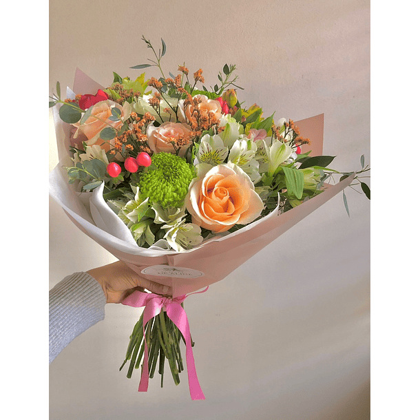 Ramos tamaño mediano de 25 varas de flores mixtas 4