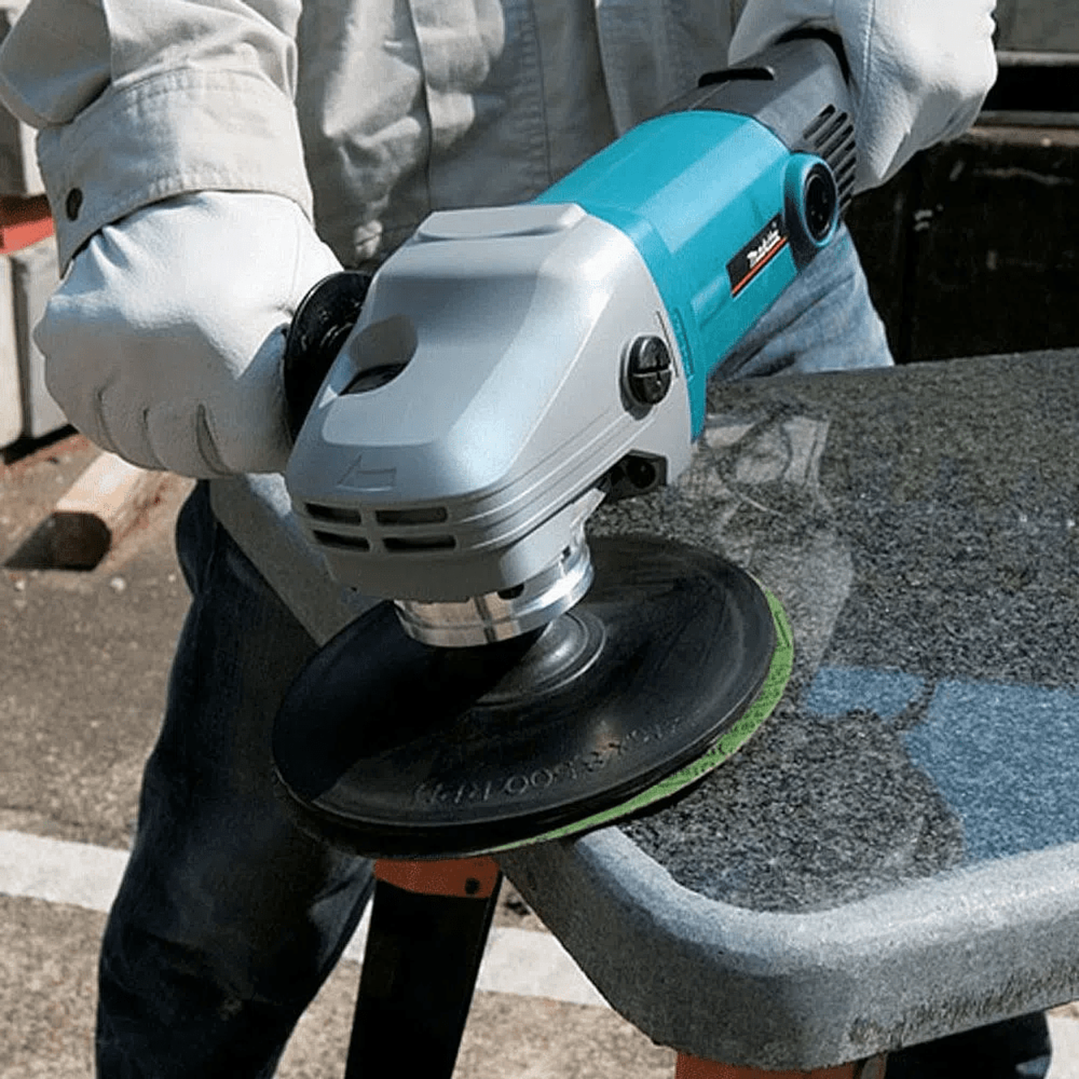 Lijadora Angular SA7000C 1600W Makita 2