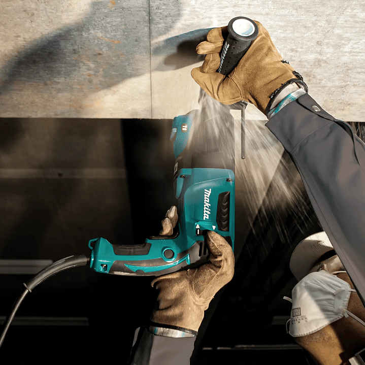 Rotomartillo 800w 2,8kg HR2630 Makita 4