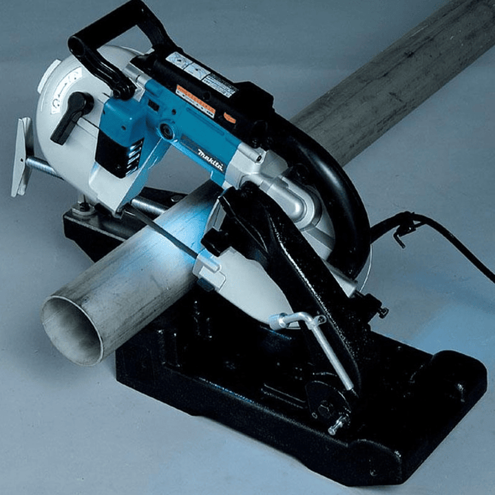 Sierra Banda 120 x 120 mm. 710 W. #2107FK Makita 3