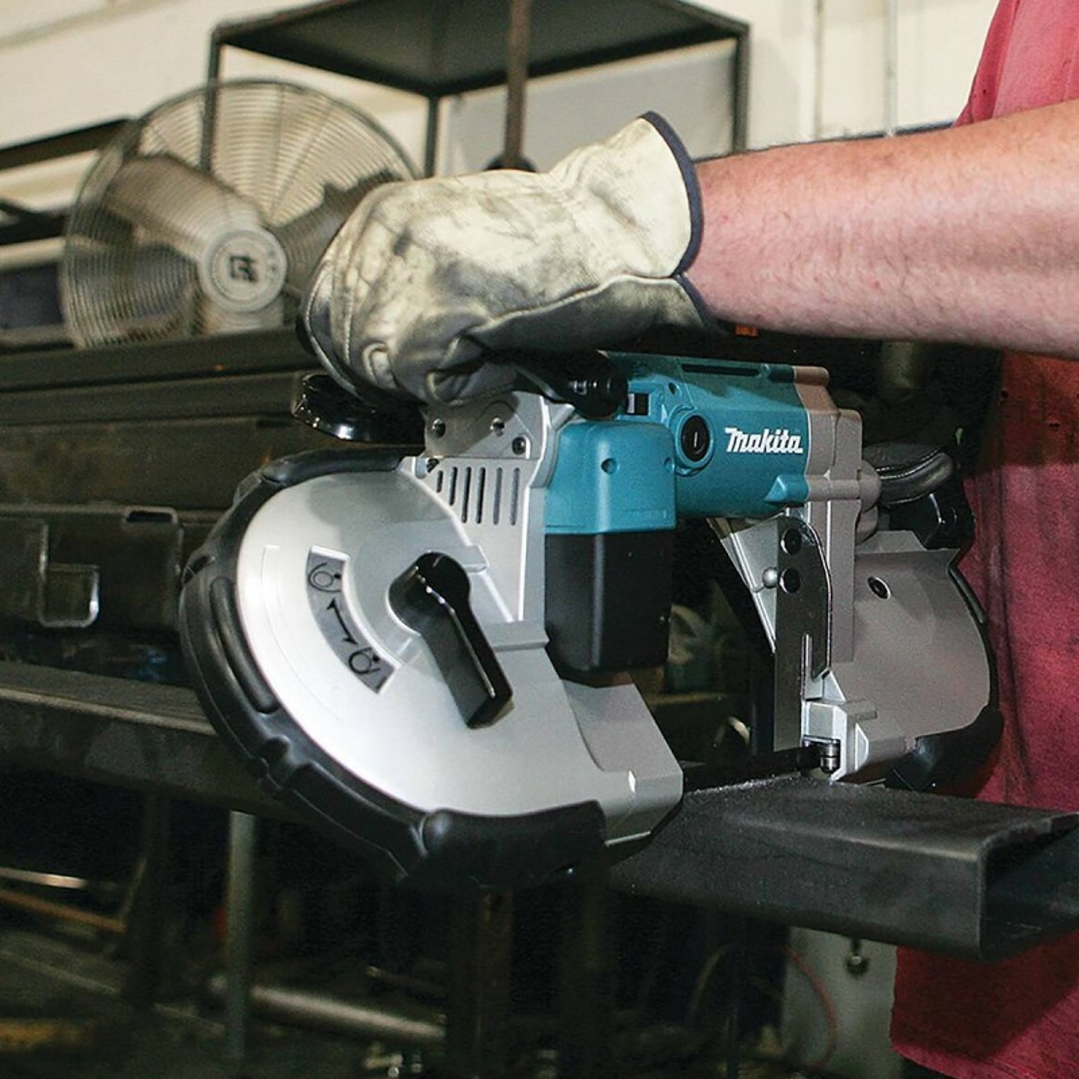 Sierra Banda 120 x 120 mm. 710 W. #2107FK Makita 5