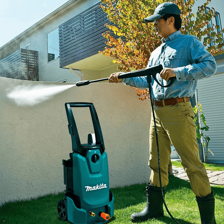 Hidrolavadora 1.800W 120Bar 420 HW1200 Makita 4