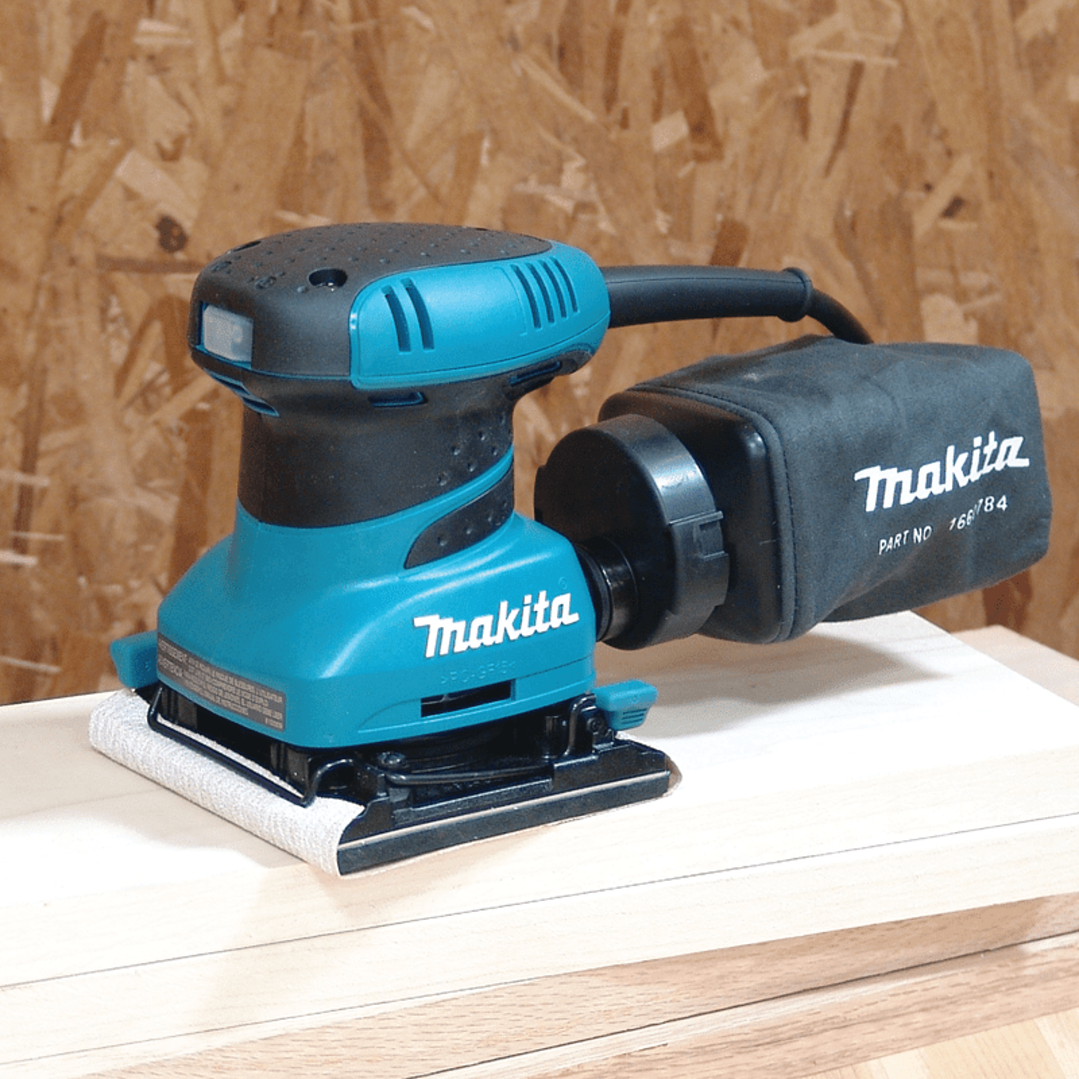 Lijadora Orbital 200w BO4556 112x102mm Makita 4