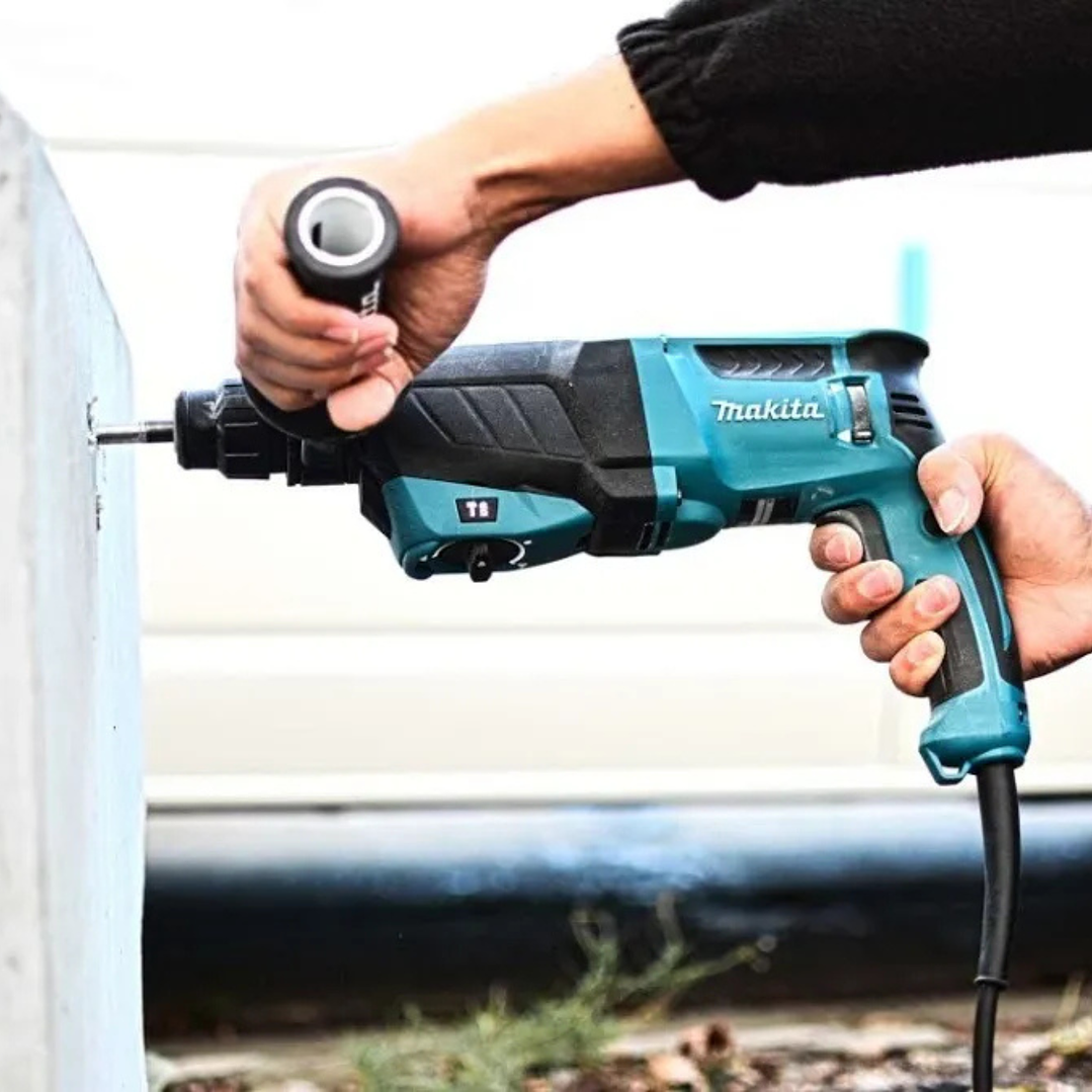 Rotomartillo Eléctrico 800 Watts HR2600 Makita Azul 2