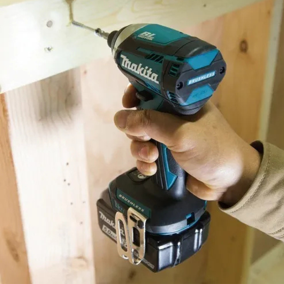 Atornillador de Impacto Inalámbrico 18v Dtd154z Makita 4