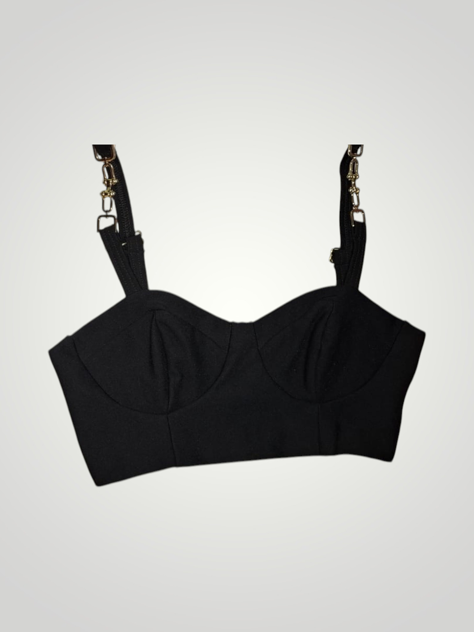Crop Top Negro Licrado Mujer con Tiras y Arandelas – Top Ajustado Elegante y Moderno 2