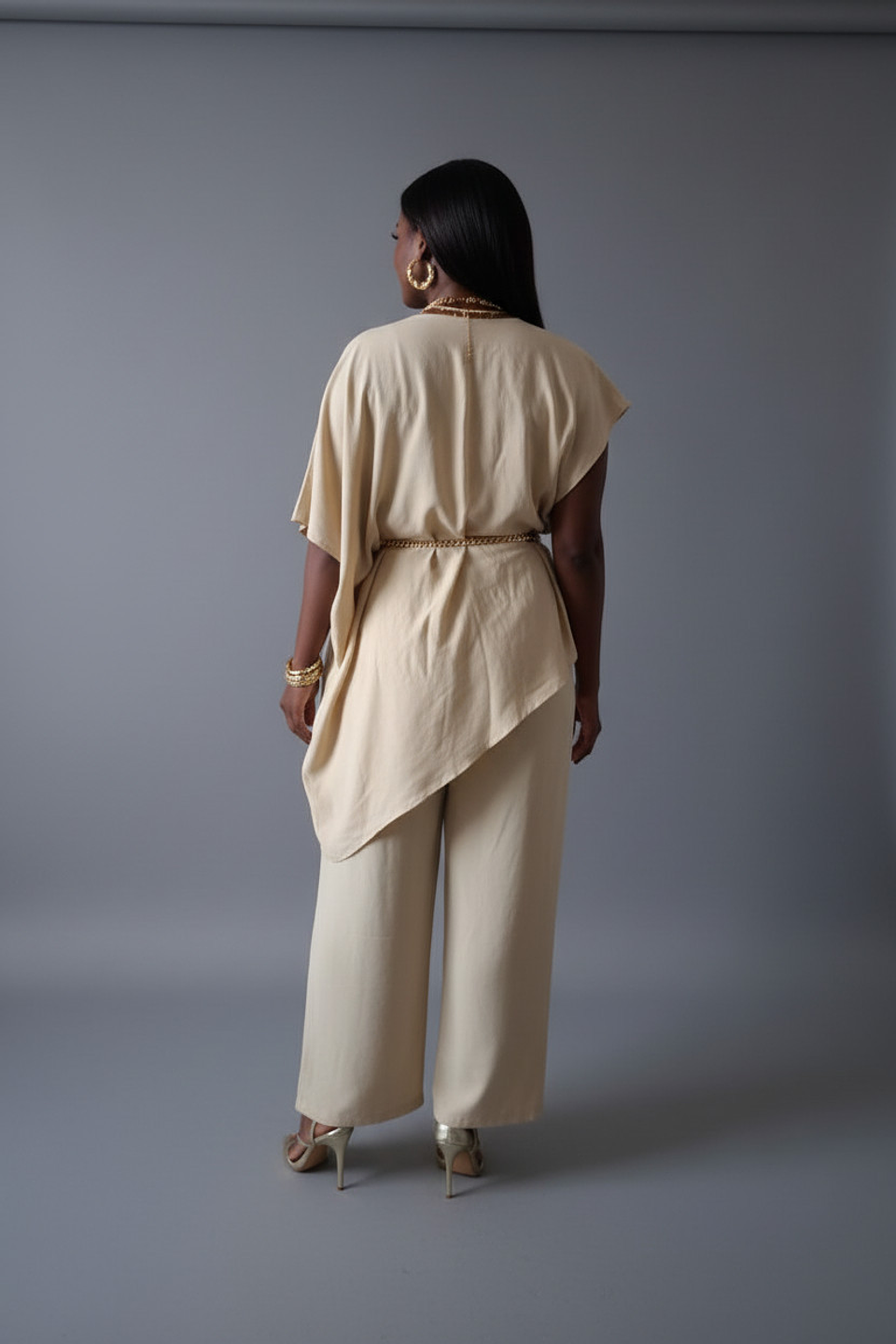 Conjunto Mujer Pantalón y Blusa Asimétrica Hoja Rota Beige – Outfit Elegante y Moderno 5